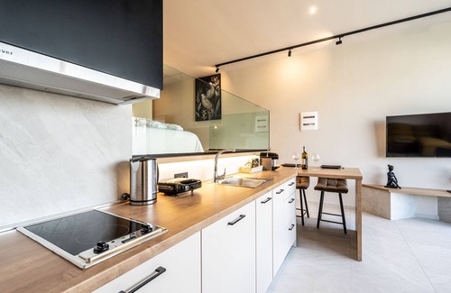Rhodes Town Apartamento | Pathos SeaSide Suites