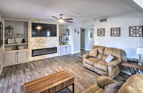 Lake Havasu City Casa | Patio and Grills Mtn-View Home in Lake Havasu City!