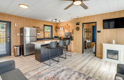 Bailey Casa | Patio and Hot Tub Cozy Cabin Retreat in Bailey!