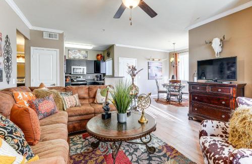 Gilbert Apartamento | Patio and Resort Perks Gated Gilbert Condo