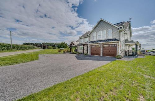 Gordonville Casa | Patio and Yard Newly Built Retreat in Ronks!