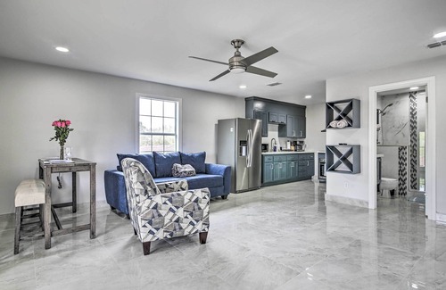 Brownsville Casa | Patio & Balcony: Gulf Coast Retreat in Brownsville