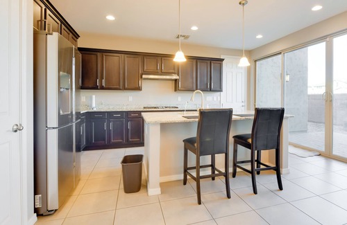 Gilbert Casa | Patio & Balcony: Spacious Gilbert Getaway!