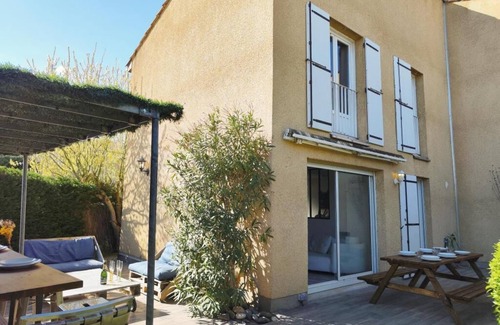 Portet-sur-Garonne Casa | "PATIO GARONNE" 3 bedroom house, sleeps 6, air-conditioned, large terrace