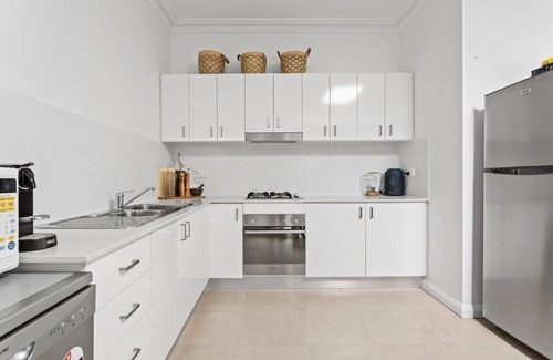 Marrickville Casa | Patio House: Moments from Marrickville Metro
