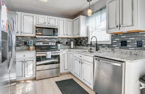 Myrtle Beach Casa | Patio, Yard and Lake Views Home in Myrtle Beach!