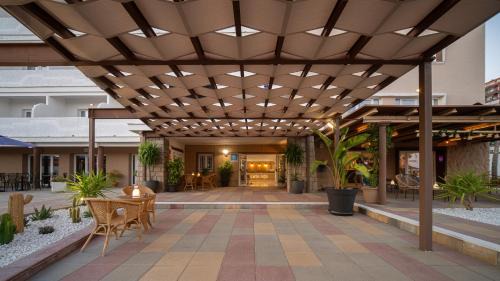 Punta Umbria Hotel | Pato Rojo
