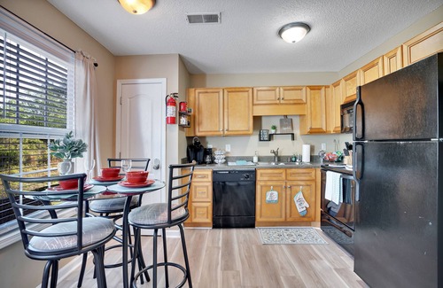 Clarksville Casa | Patriot Cottage