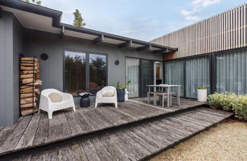 Rosebud Casa | Pavilion Verde - Designer Retreat near Rosebud Beach