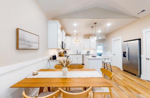 Tranquil Harbour Casa | Pawsitive Island Escape
