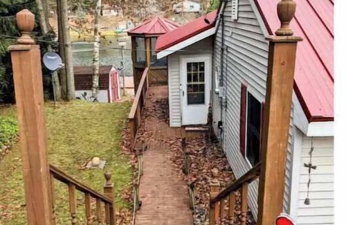 Harrison Cabaña | Payne's Lakeside Cottage with Private Beach