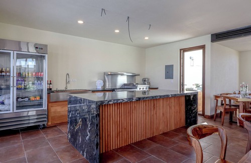 Las Conchas Casa | Paz del Mar 30: Luxury 8 Bedroom Heated Pool, Private Chef & Housekeeping