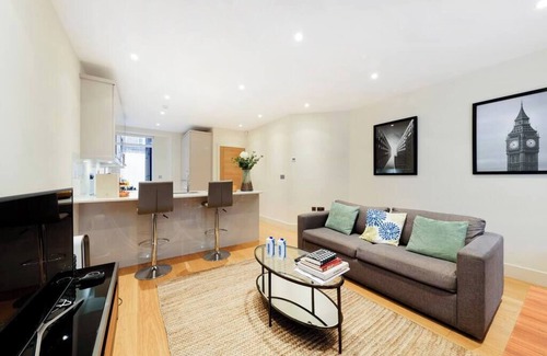 Notting Dale Apartamento | PBC | Modern One Bedroom Apartment in centrally located Fitzrovia GT1