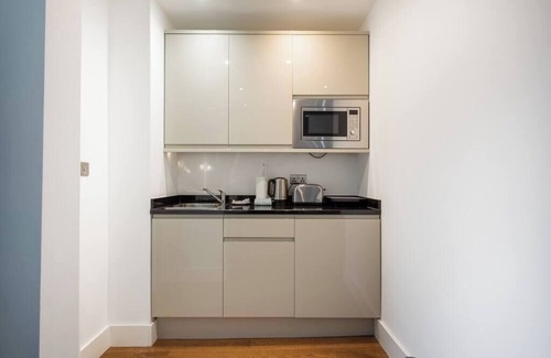 Notting Dale Apartamento | PBC | Modern Studio Apartment in Bayswater (LS11)