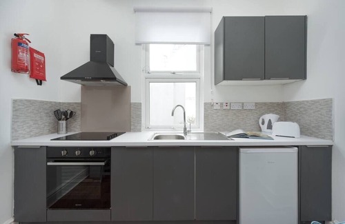 Abingdon Apartamento | PBC | Studio Apartment Earl's Court 121 EC4