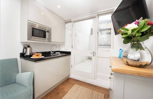 Notting Dale Apartamento | PBC | Studio Apartment in Bayswater (LS2)