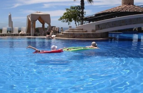 Paraiso Escondido Hotel | Ejecutiva para 6 personas: 14-21 de septiembre, 2019 $ 999 Cualquier fecha disponible $ 1199