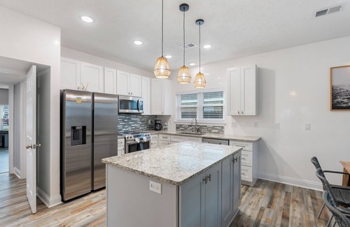 Upper Grand Lagoon Casa | PCB Paradise Sands Oasis - Private Pool, Game Room, Hot Tub!