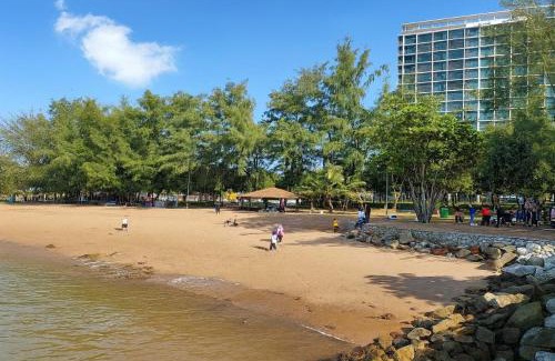 Kampung Bahasa Kapor Apartamento | PD D'Wharf High Floor Studio With Private Entrance And Seaview Balcony