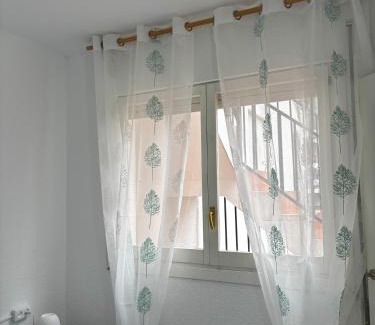 Peniscola Apartamento | Peñiscola apartamento con piscina, barbacoa y wifi