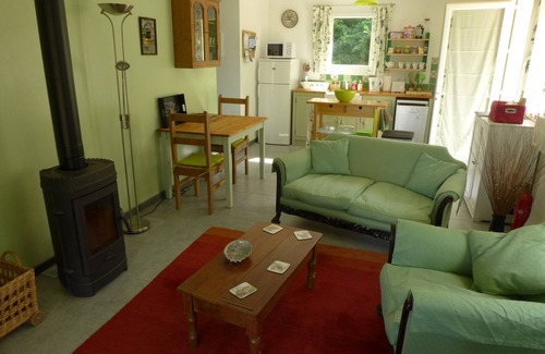 Blaignan Casa | peace among the vinyards