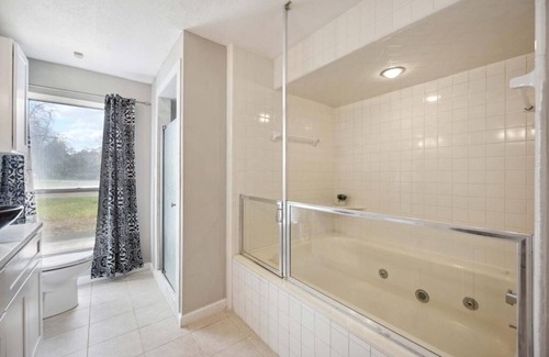 College Park Casa | Peace and beauty lake view of Many and large glass windows. All new furnitures!