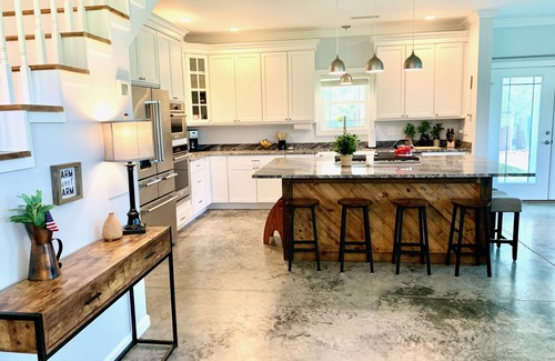 Vass Casa | Peace and Quiet at Twin Oak Acres