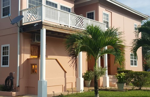 Franks Eddy Apartamento | Paz y tranquilidad en un ambiente ecológico.