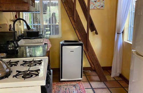 Topanga Cabina | Peace Cabin Creekside