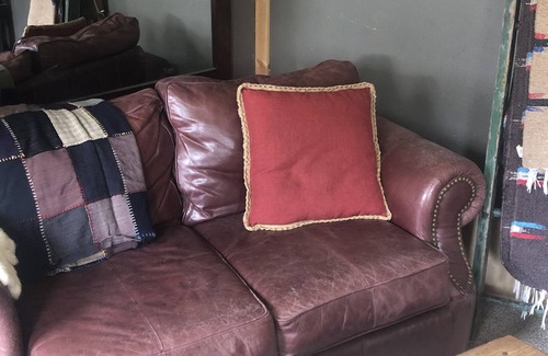 Cashton Cabina | Peace in the Valley Rustic Rentals