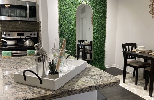 Irving Apartamento | Peace, Serenity, Central ✨Longterm Discount ✨, Free Parking