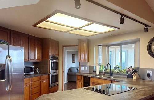 Central Valley Otro | Peaceful 2-bedroom, 2-bathroom home tucked in a serene organic almond orchard