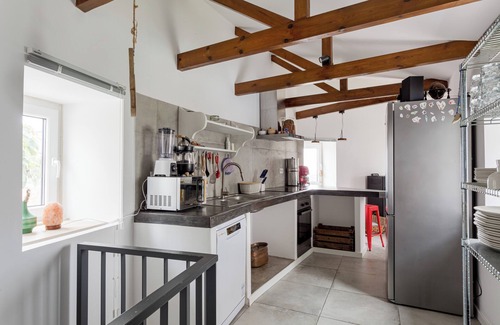 Penedo Cabaña | Peaceful 2-br Townhouse With Pool in Colares
