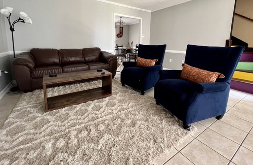 Shenandoah Casa | Peaceful 2 story twnhme *Sleep 6* 18 Min to LSU*