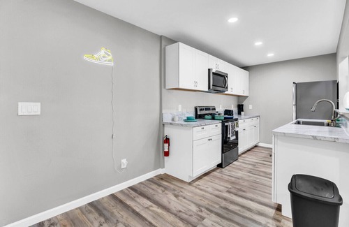 West Arlington Apartamento | Peaceful 2BR Getaway Minutes from Downtown Arlington