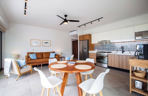 El Caloso Condominio | Peaceful 2BR w/ Pools, Gym & Bar