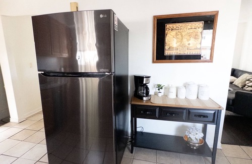 Madison Heights Casa | Spacious 3-Bedroom Getaway in Madison Heights – Ideal for Families & Groups