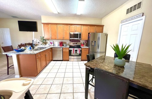 Crescent Lakes Casa | Peaceful 4BA/2BA home located in Central Florida!