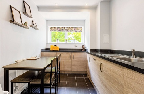 Waltham Forest Casa | Peaceful 4BR Home w/Garden& Parking in Walthamstow