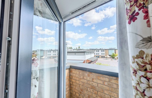 Waltham Forest Casa | Peaceful 4BR Home w/Garden& Parking in Walthamstow