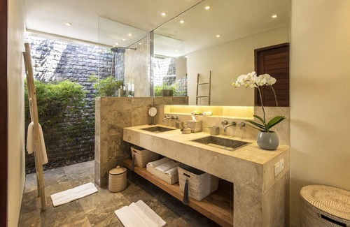 Drupadi Villa | Palaciego de lujo 7 dormitorios Villa, Seminyak central