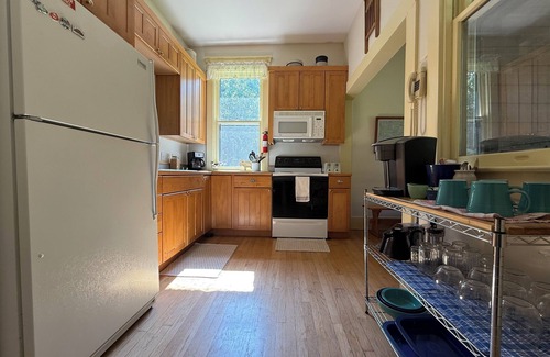 Greenville Casa | Peaceful, affordable cottage perfect for your next mountain getaway