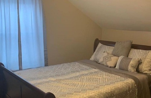 North Canton Casa | Peaceful and Family-friendly