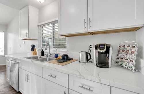 Sacramento Casa | Peaceful and spacious family-friendly home perfect for long term stay