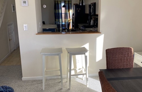 Middletown Casa | Peaceful and vacation ready home near beaches, mansions and golf