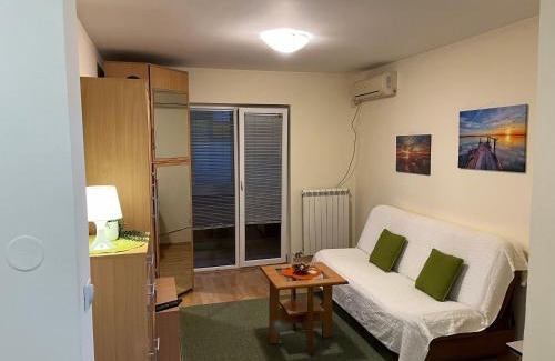 Rakovica Apartamento | Peaceful Apartment Simovic
