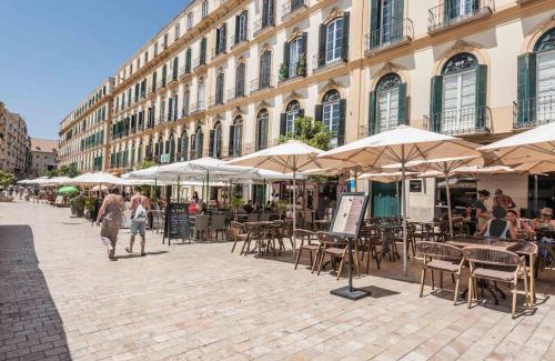 El Ejido Apartamento | Peaceful apartment with a private patio by REMS