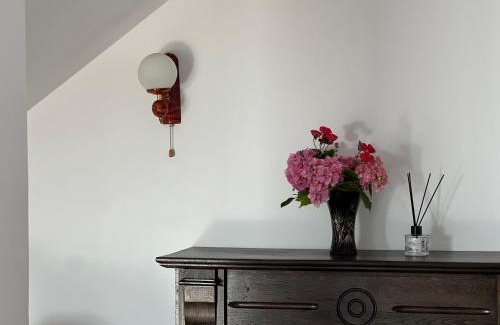 Alba Iulia Apartamento | Peaceful Attic Oasis