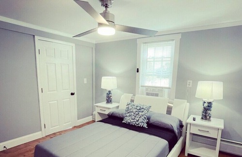 Portsmouth Casa | Peaceful beach home near Newport