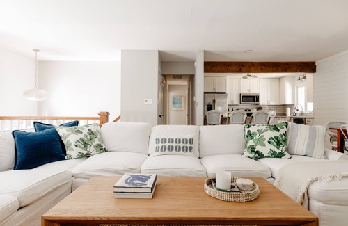 Southern Shores Casa | Peaceful Beach Retreat in Southern Shores.Beach Front Parking Passes included